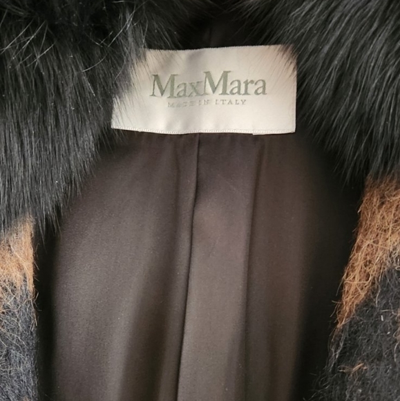 Vintage MaxMara Original Alpaca Fur and Virgin Wool Coat - Picture 5 of 10